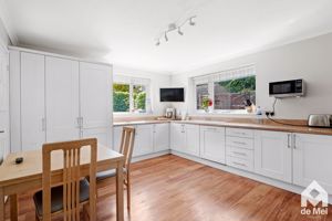 Photo 16- click for photo gallery